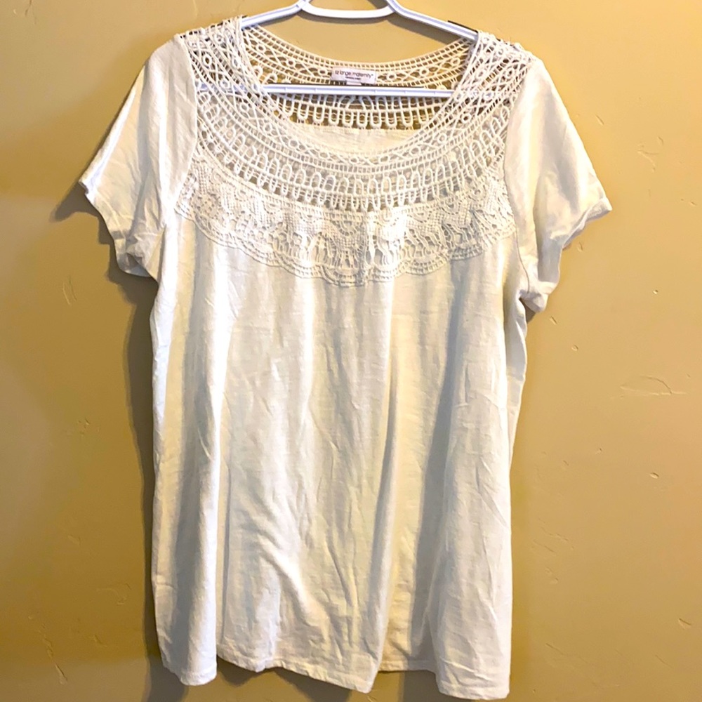 Liz Lange Maternity cream blouse, good condition, size L